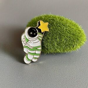 Astronaut Reaching A Star Pin | Enamel Pin | Fanny Pack Pin | Backpack/Purse Pin